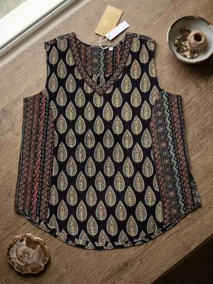 Stylish print cotton top with comfortable fit