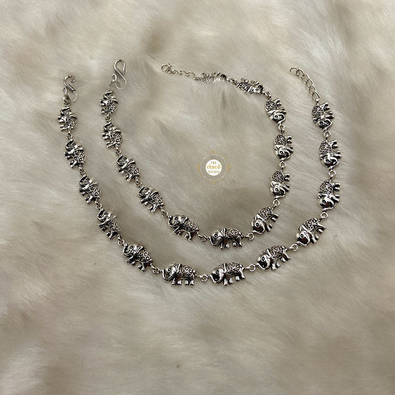 Comfy Elephant Intricate Art Anklet