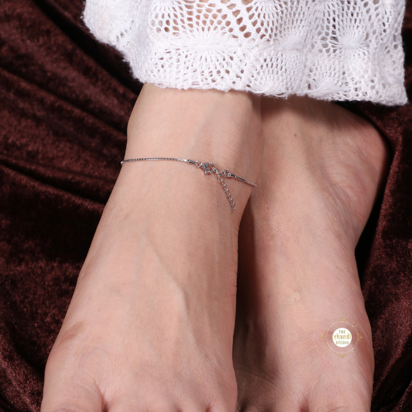 Sparkling Silver Twinkle Triangle Anklet (Piece)
