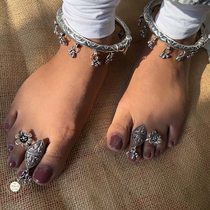 Buy Silver Ghungroo Leg Kada Online