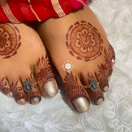 Little Peacock Toe Ring