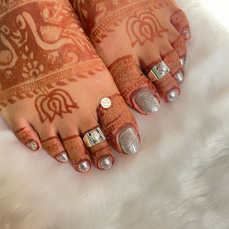  Buy Pure Silver Stone Toe Ring Online