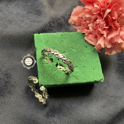 Twisted Rope Thumb Toe Ring
