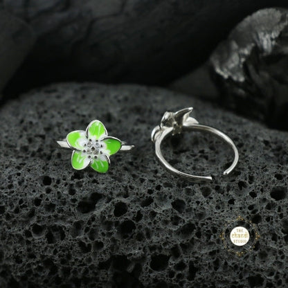 Sparkling Silver Enamel Floral Toe Ring