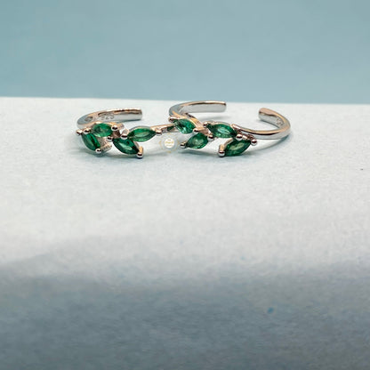 Sparkling Silver Shiny Stride Toe Ring