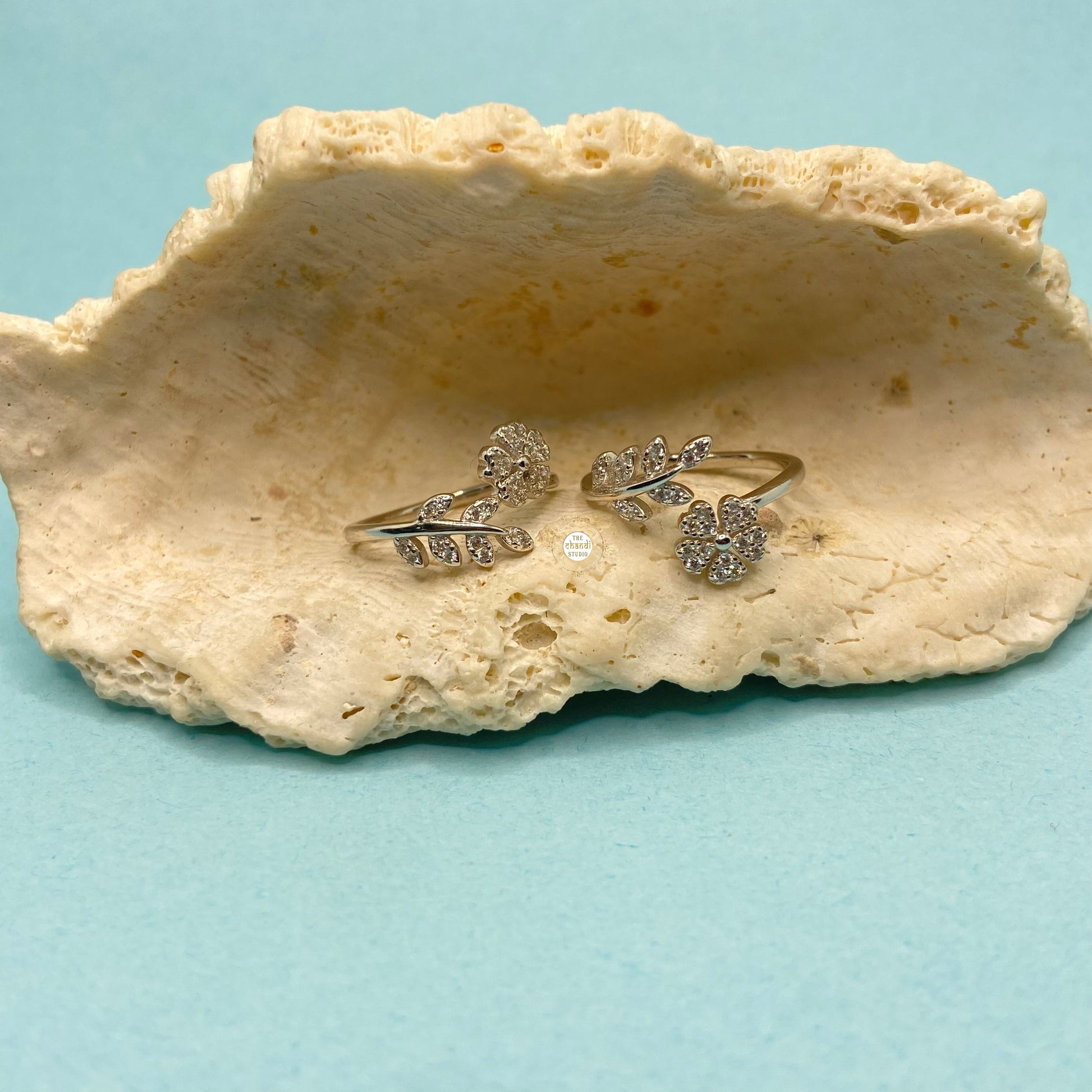 Sparkling Silver Twilight Toe Ring