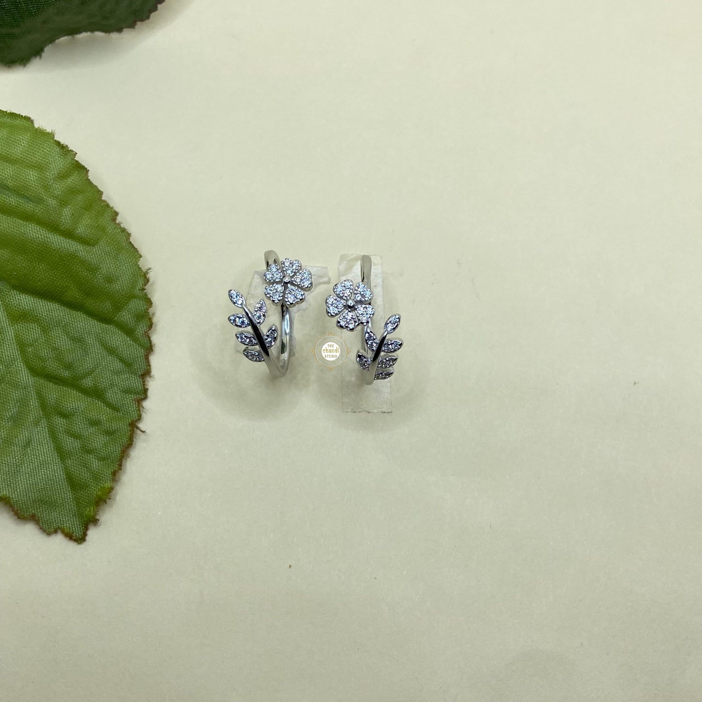 Sparkling Silver Twilight Toe Ring