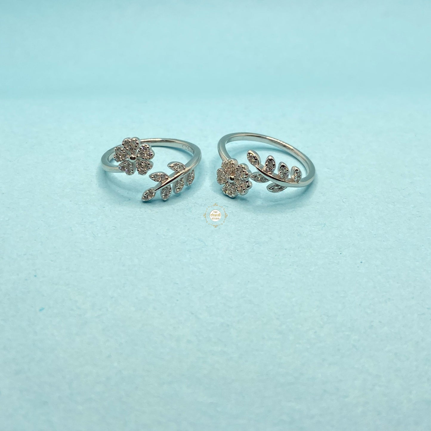Sparkling Silver Twilight Toe Ring