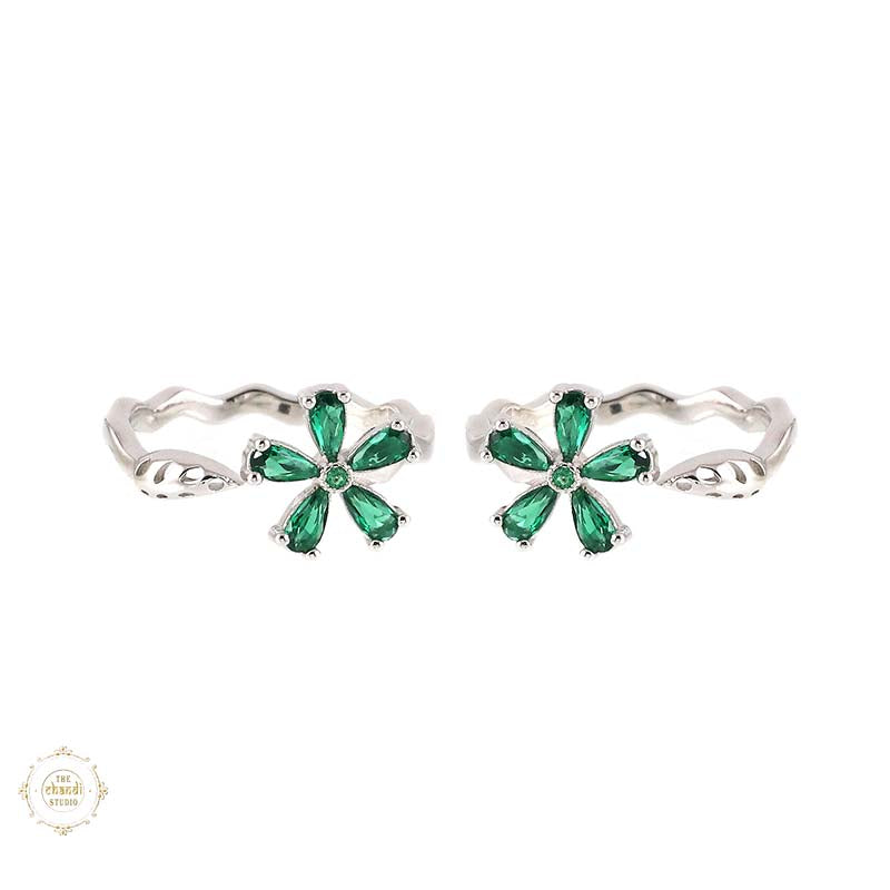 Sterling Silver Sparkling Flower Toe Ring