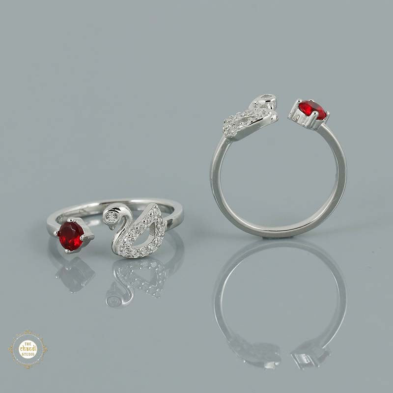 Sterling Silver Sparkling Graceful Swan Toe Ring