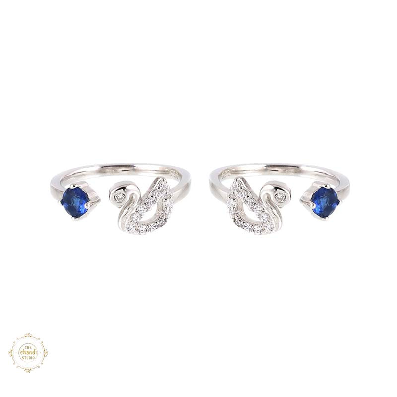 Sterling Silver Sparkling Graceful Swan Toe Ring
