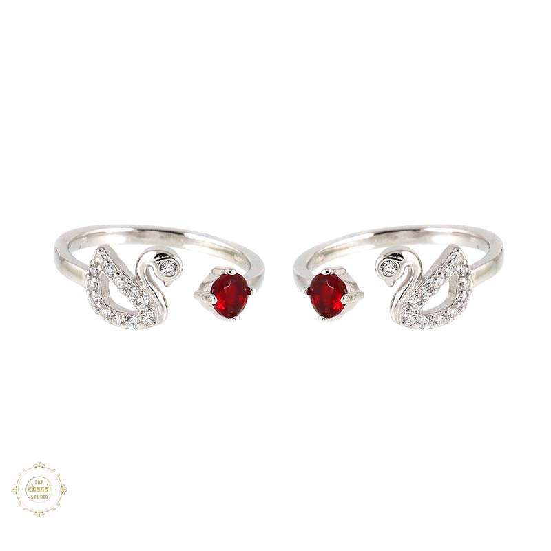 Sterling Silver Sparkling Graceful Swan Toe Ring