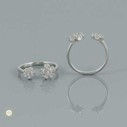 Sterling Silver Sparkling Blossom Toe Ring