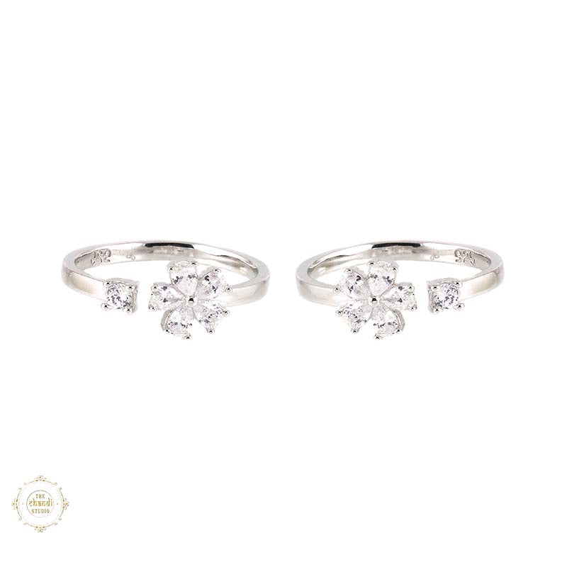 Sterling Silver Sterling Floral Elegance Toe Ring