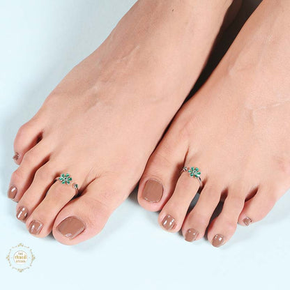 Sterling Silver Sparkling  Blooming Beauty Toe Ring