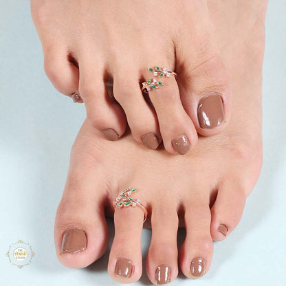 Sterling Silver Sparkling Radiant Blossom Toe Ring