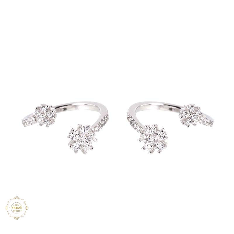 Sterling Silver Sparkling Bloom Shine Toe Ring