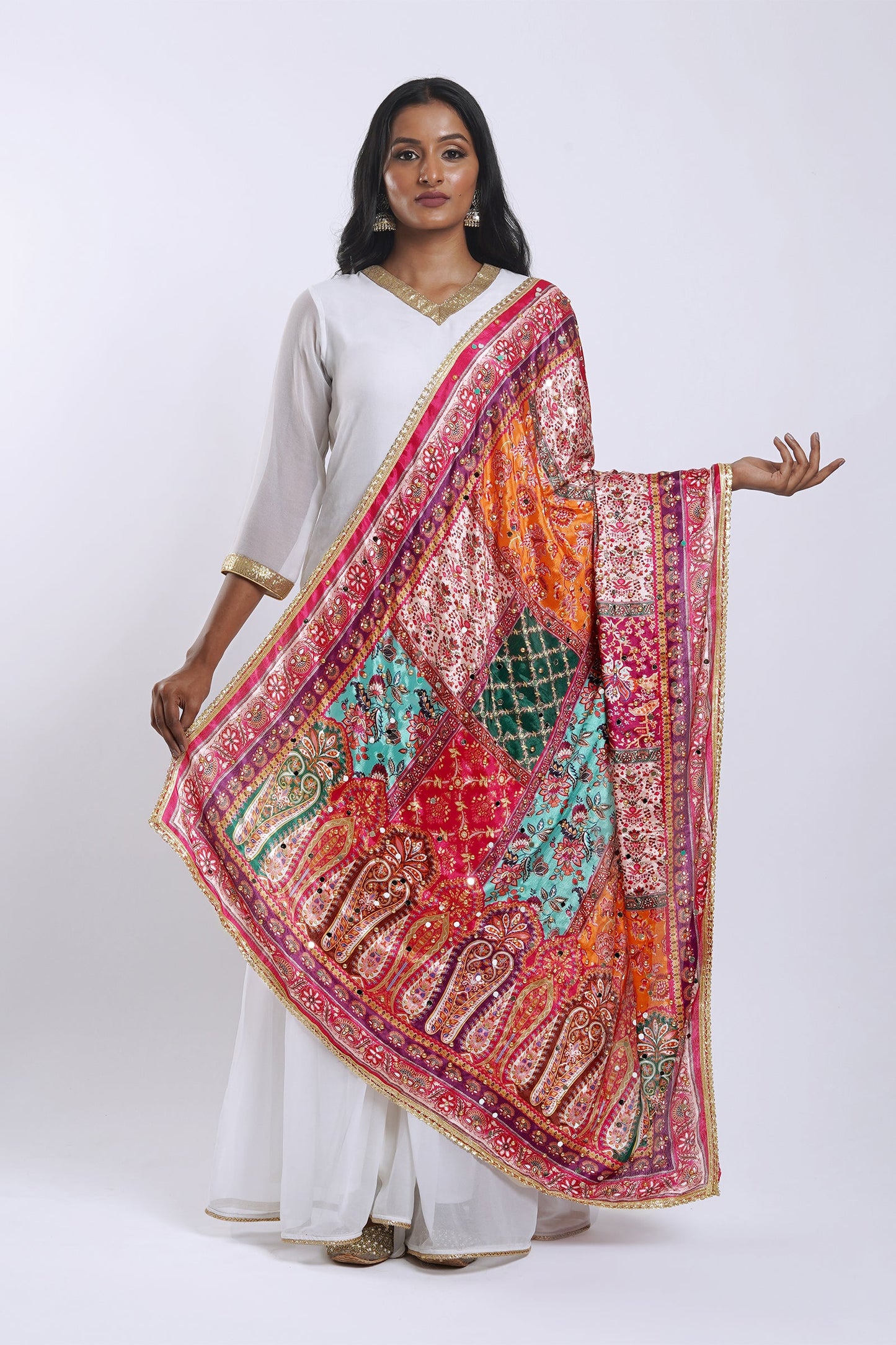 Teejh Rangoli Rhapsody Embellished Printed Dupattajv,h