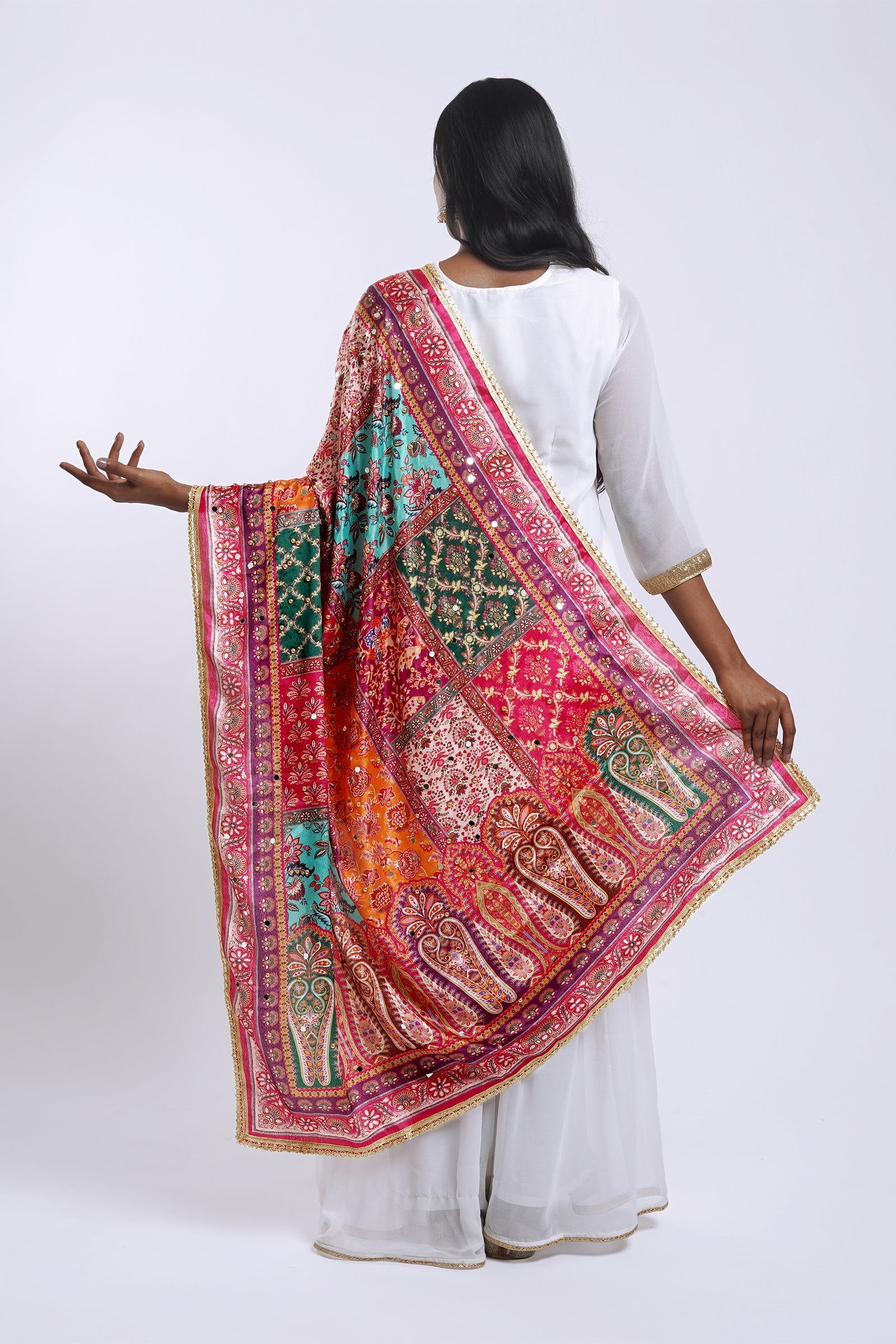 Teejh Rangoli Rhapsody Embellished Printed Dupattajv,h