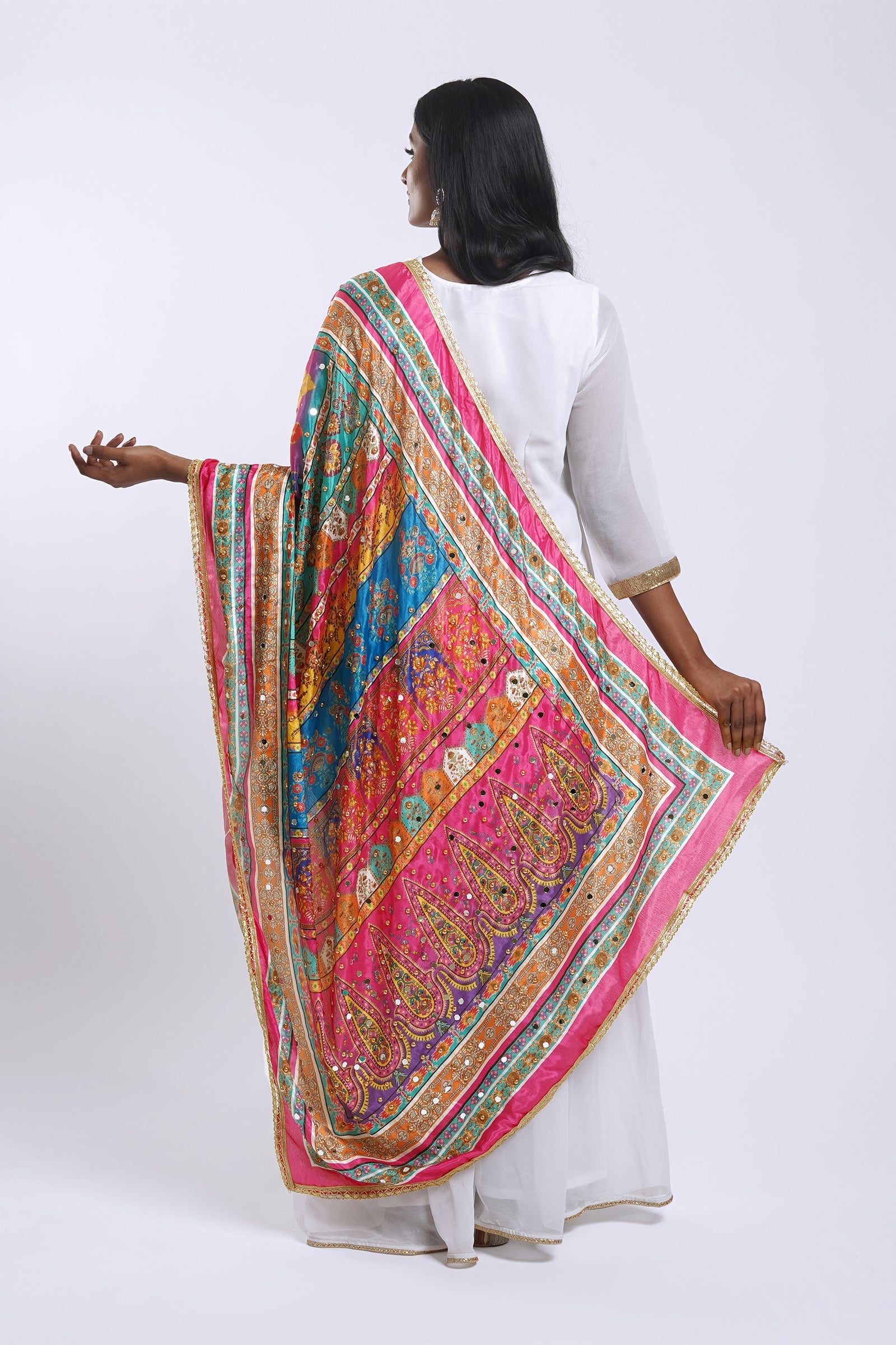 Teejh Saanjh Embellished Printed Dupatta