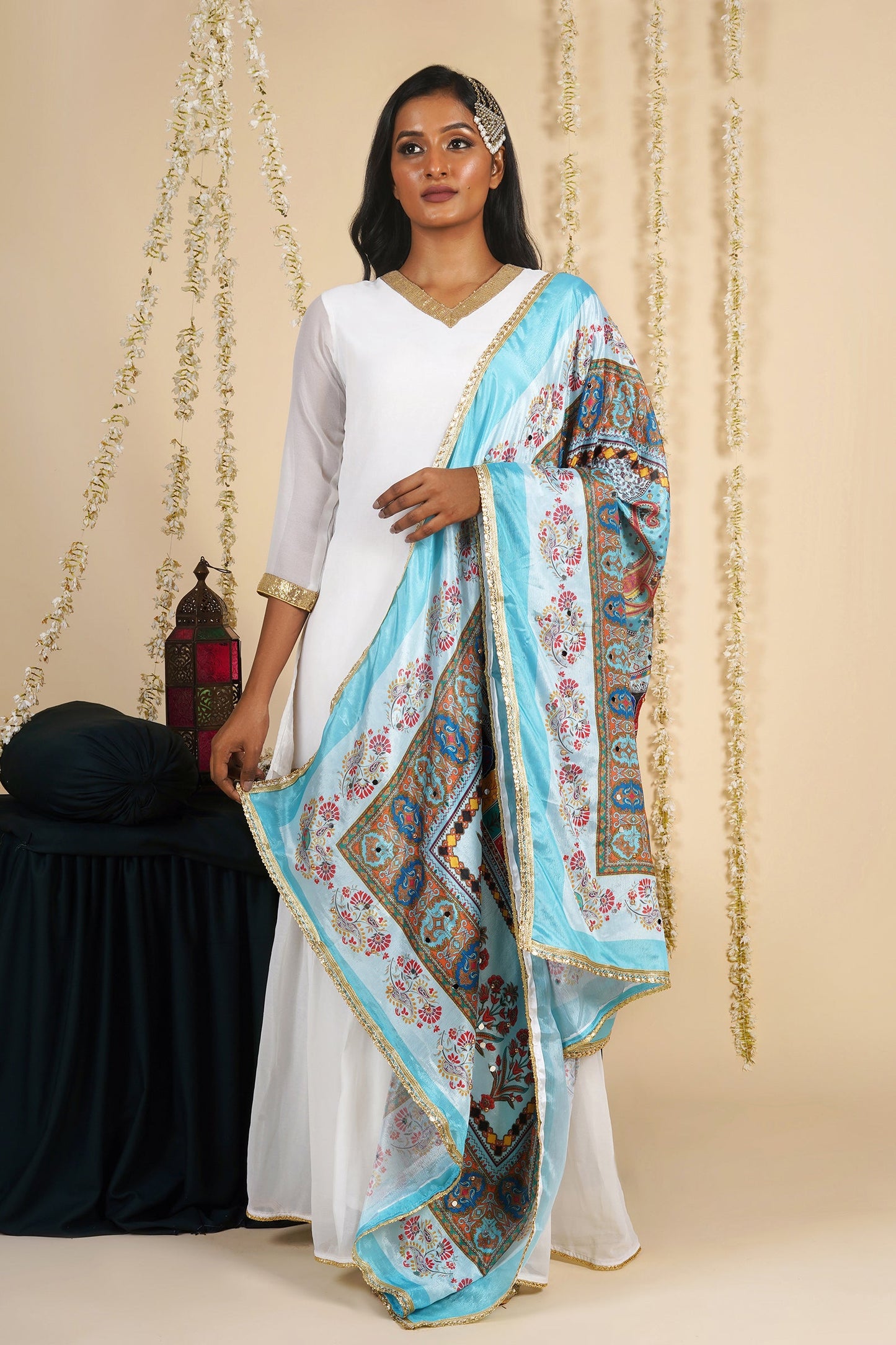 Teejh Mahima Embellished Printed Dupatta
