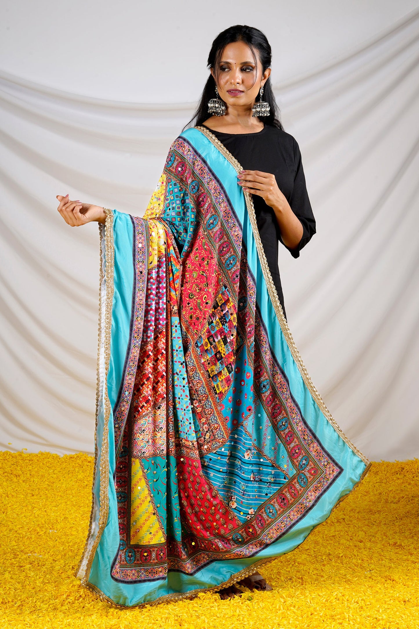 Teejh Rangila-Re Embellished Printed Dupatta
