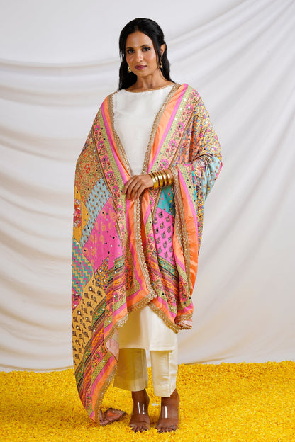 Teejh Patakha Embellished Printed Dupatta