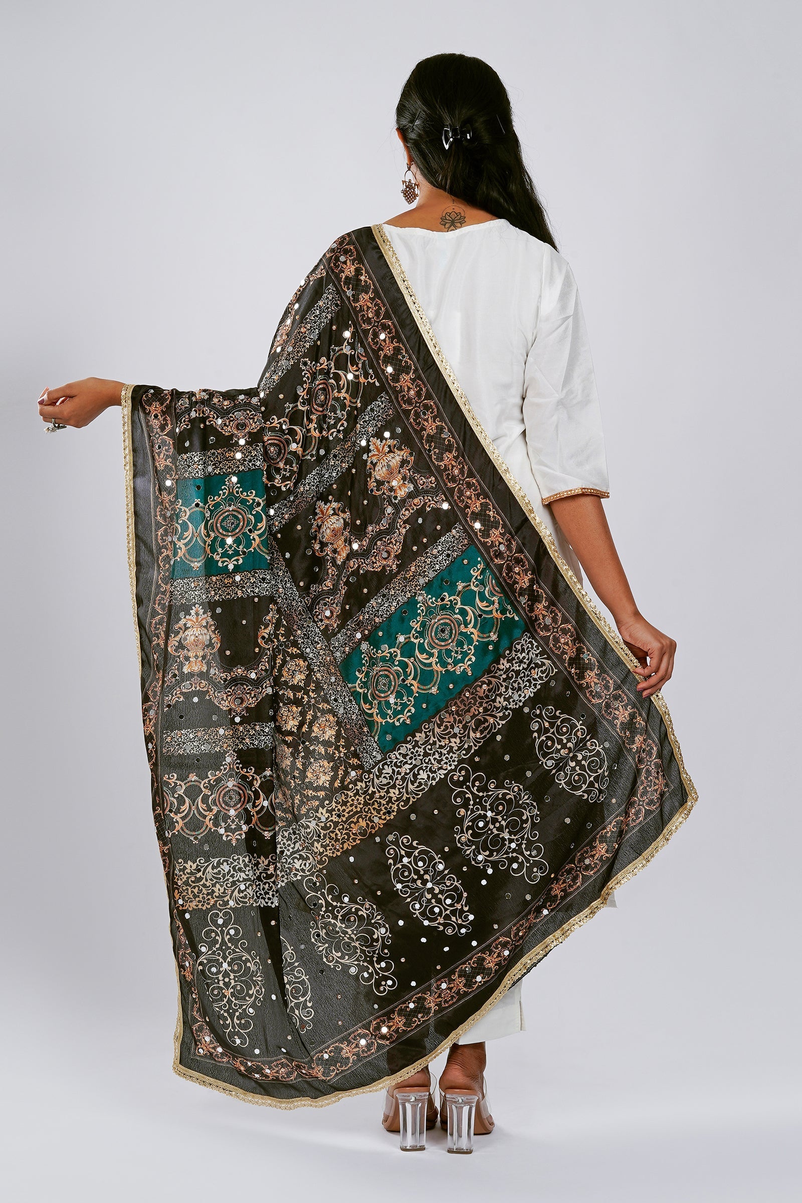 Teejh Saibo Embellished Printed Dupatta