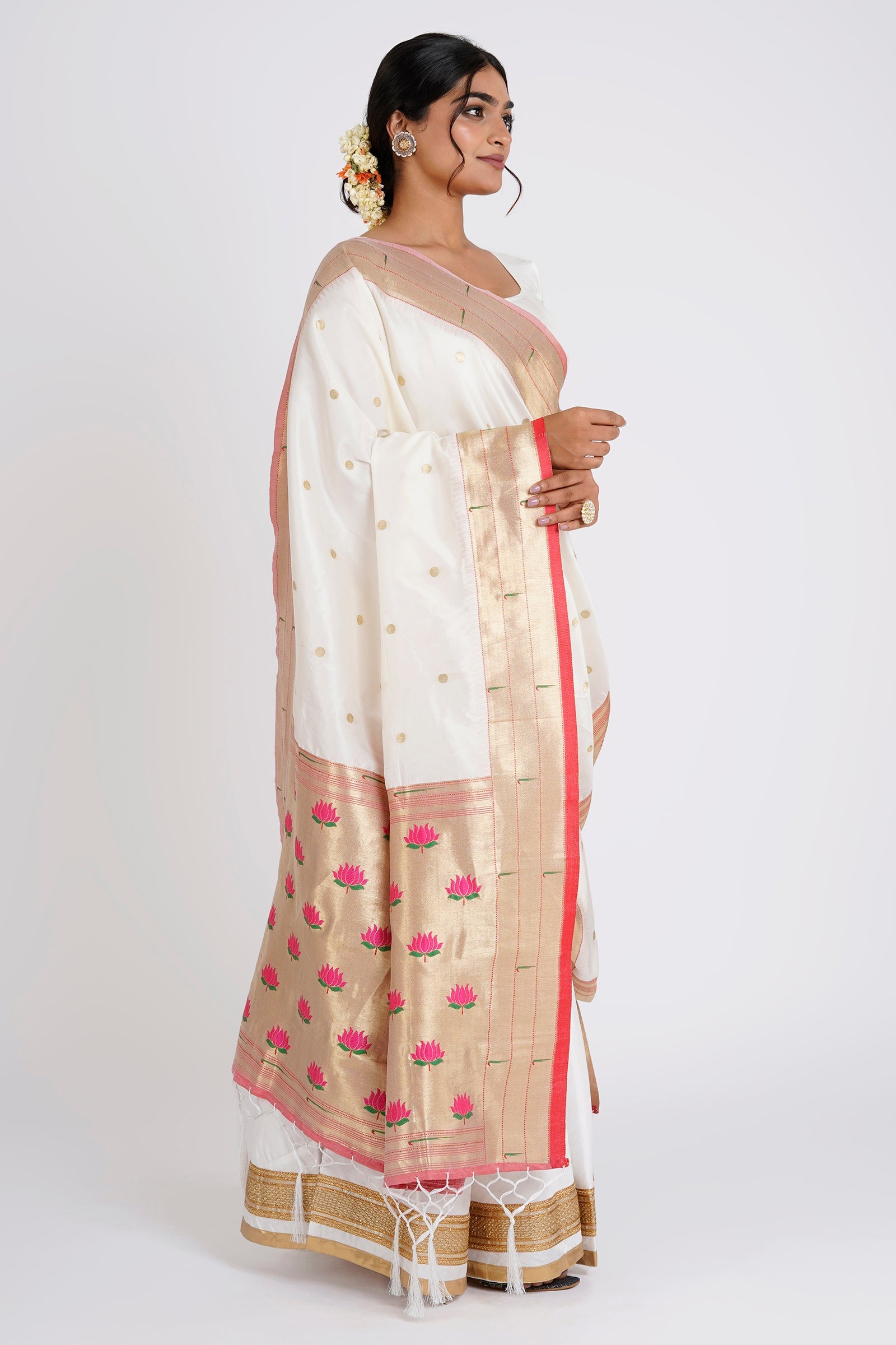 Teejh Drishti Off White Banarasi Dupatta