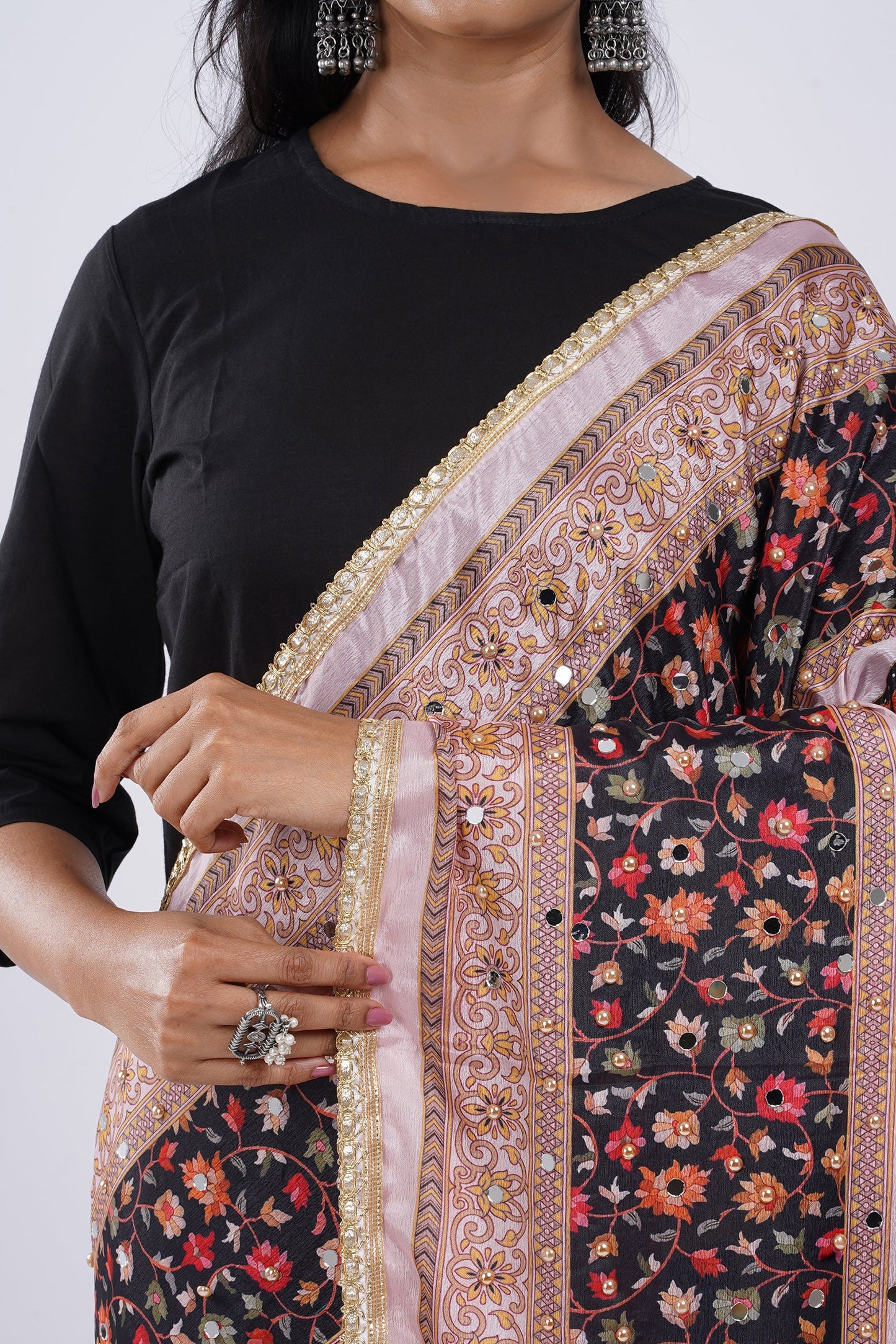 Teejh Gulnaaz Embellished Printed Dupatta