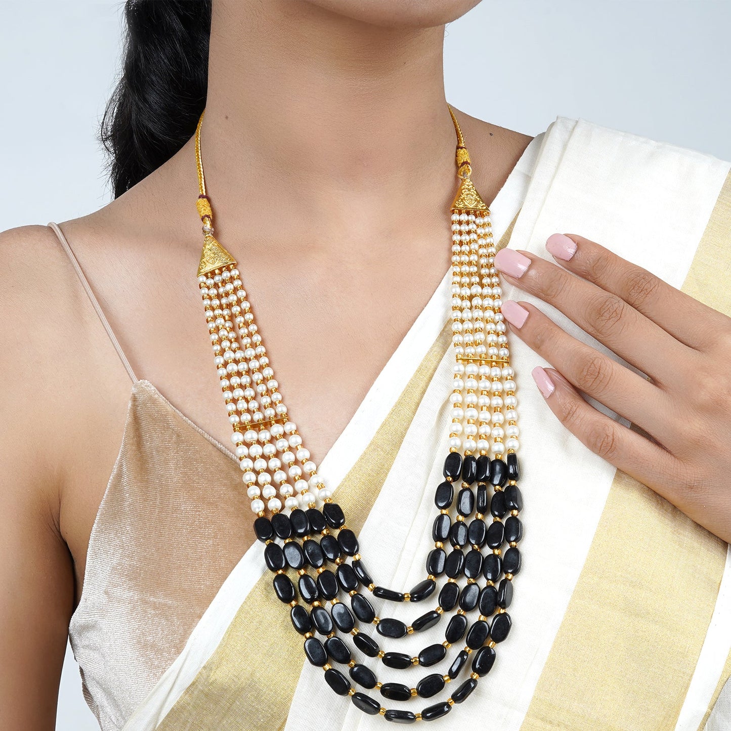 Teejh Aarushi Black Bead and Pearl Necklace