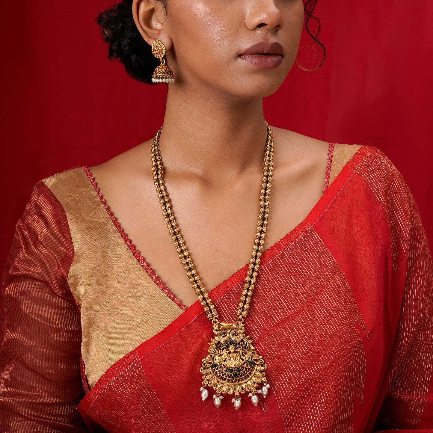 Teejh Apsara Gold Necklace Set