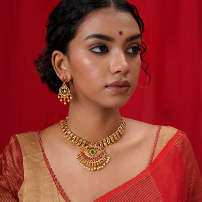 Teejh Meghana Gold Red And Green Necklace Set