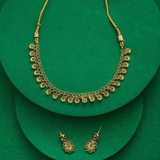 Teejh Farisha Green Gold Necklace Set