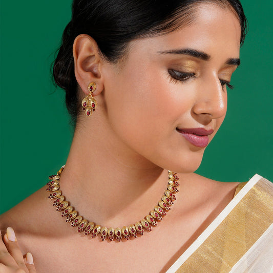 Teejh Kashvini Ruby Gold Necklace Set