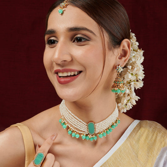 Teejh Nivisha Green and Gold Necklace Set