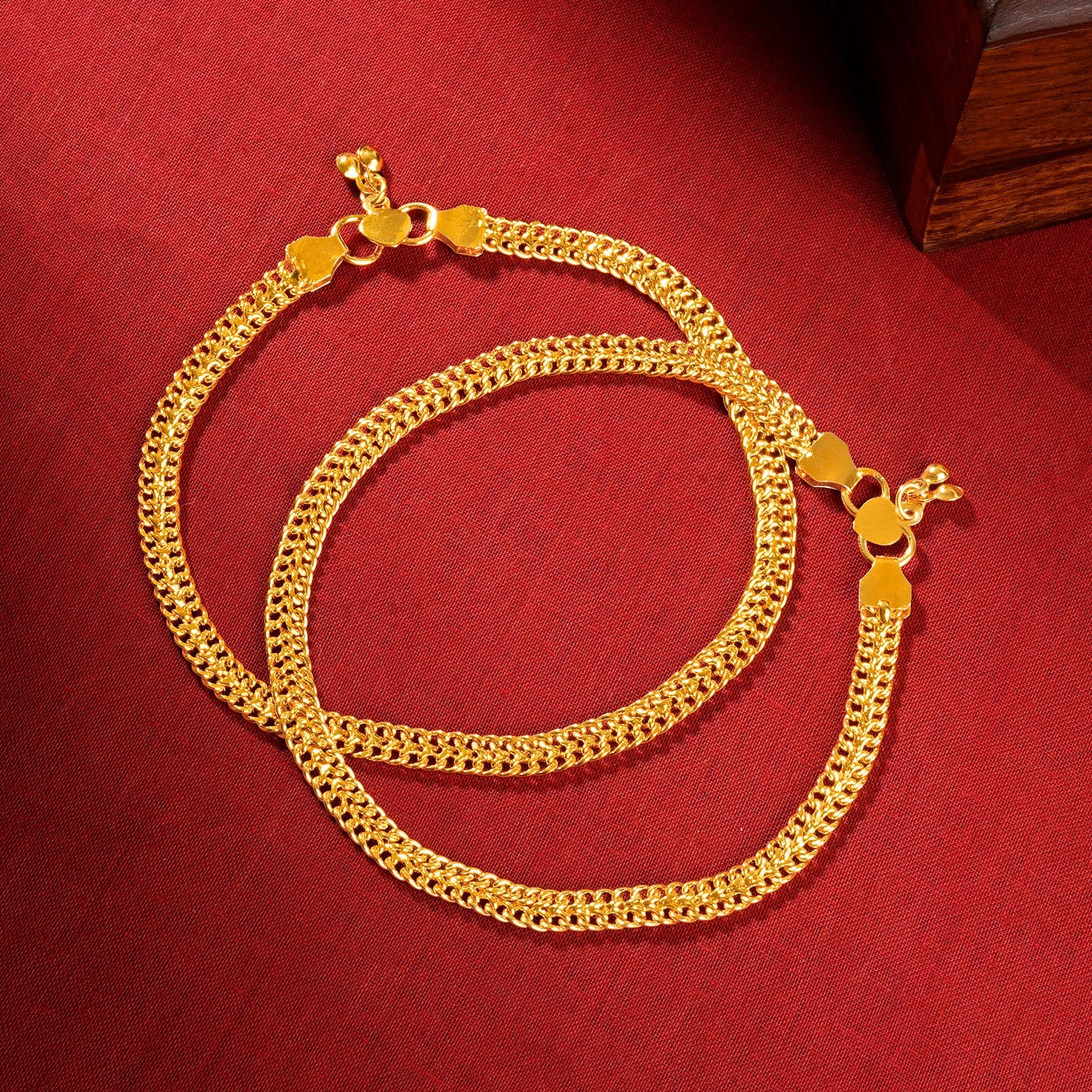 Teejh Aarti Anandi Gold Payal