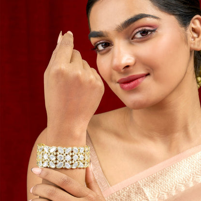 Teejh Kaarvi Round stone Gold Bracelet