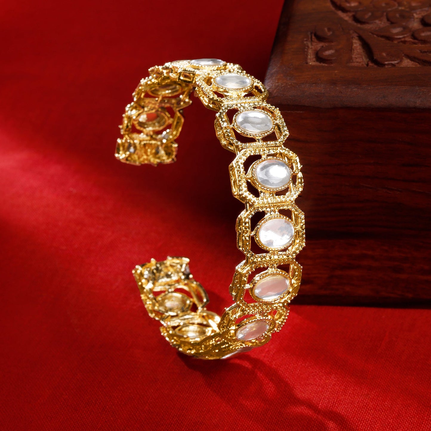 Teejh Dviti Gold Polki Bracelet