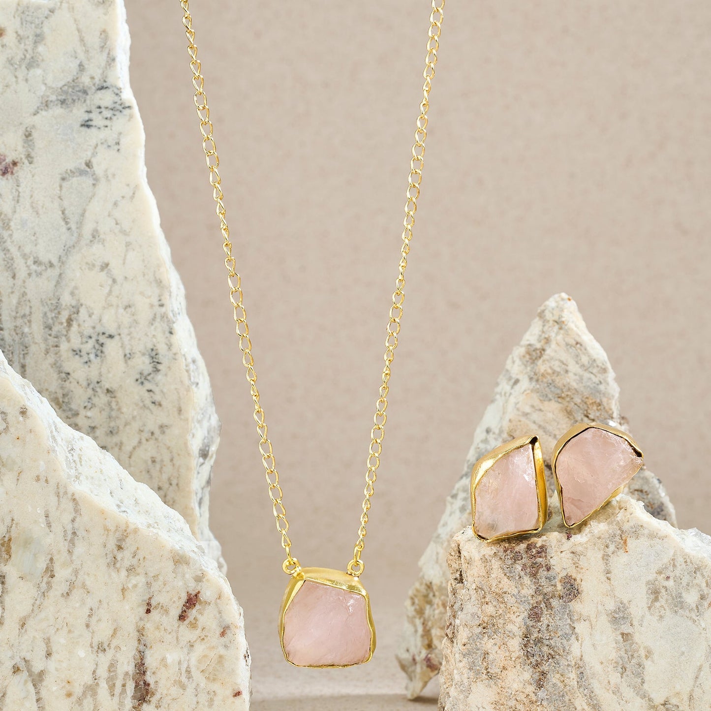 Soléa Pink Natural Stone Necklace Set