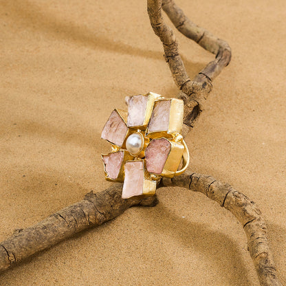 Soléa Pink Natural Stone Flower Ring