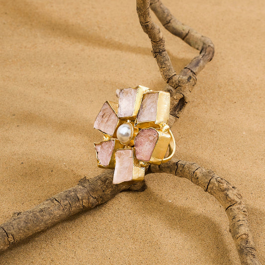 Soléa Pink Natural Stone Flower Ring