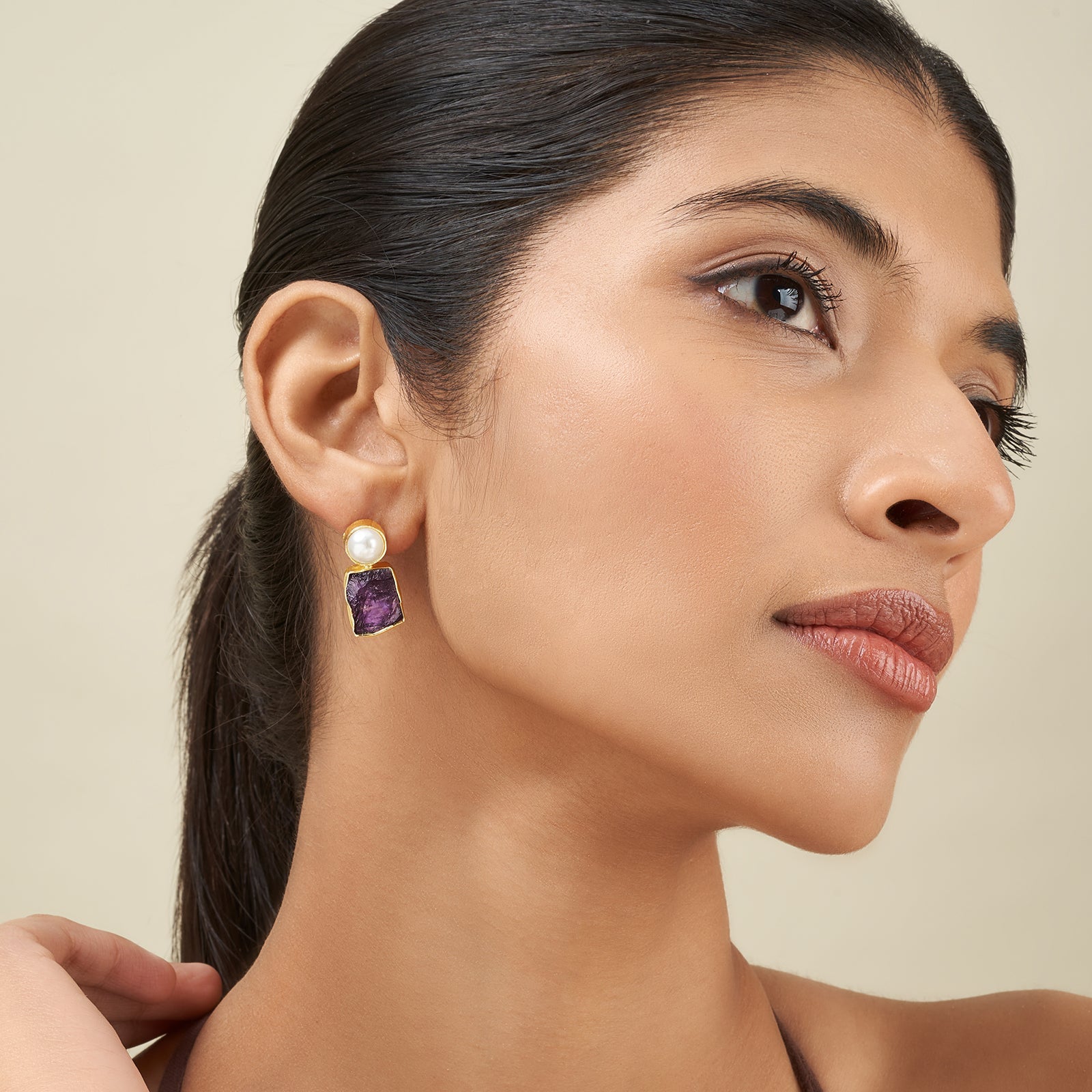 Soléa Pearl Purple Natural Stone Earrings