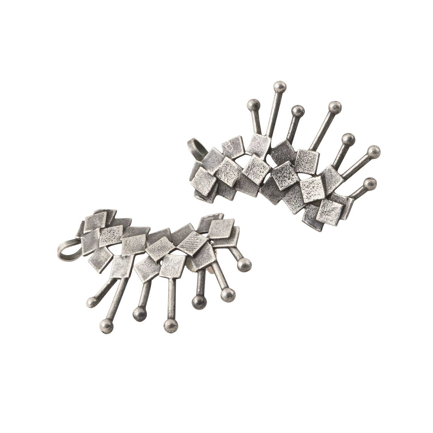 Teejh Aalaya Silver Oxidised Earcuff