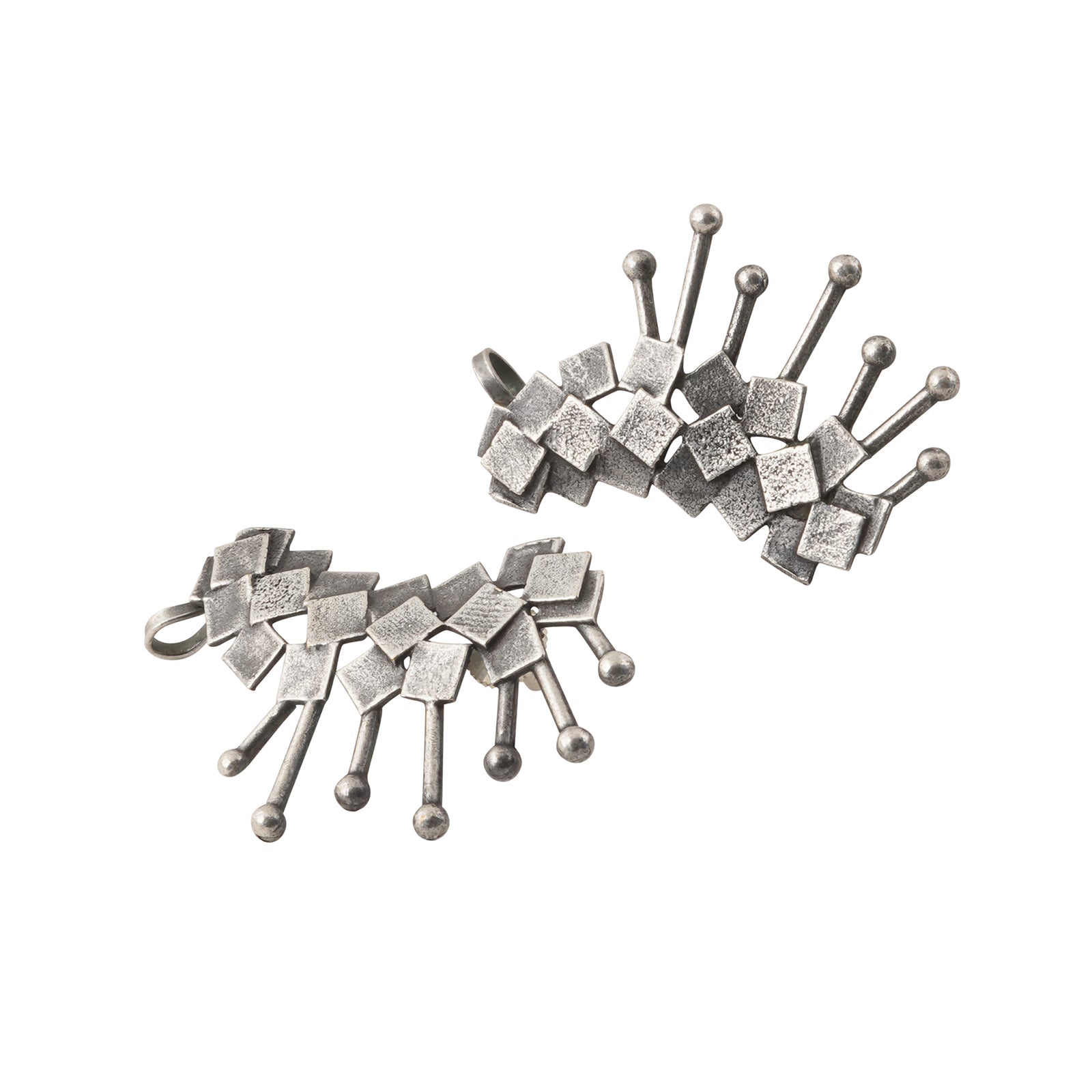 Teejh Aalaya Silver Oxidised Earcuff