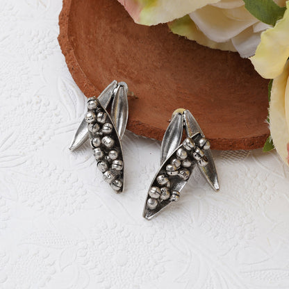 Teejh Angana Pearl and Silver Oxidised Earring