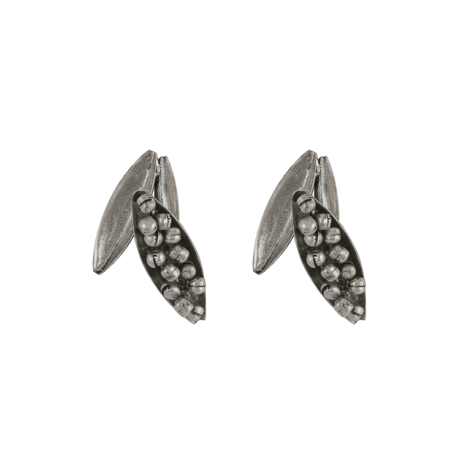 Teejh Angana Pearl and Silver Oxidised Earring