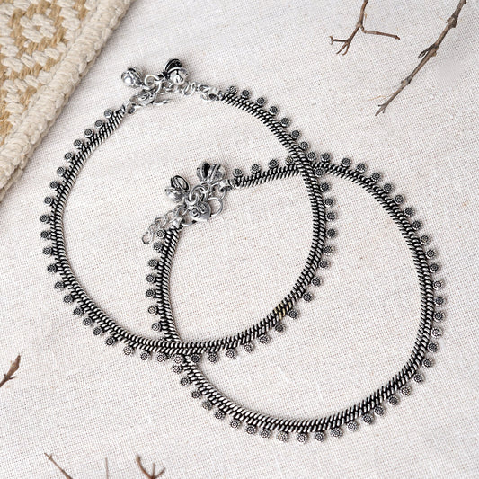 Teejh Spoorthi Silver Oxidised Ghungroo Anklet
