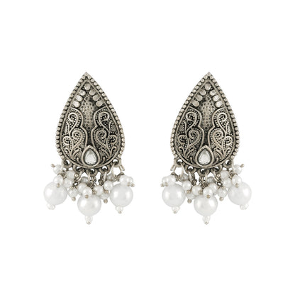 Teejh Ranakadevi Silver Oxidised White Necklace Set