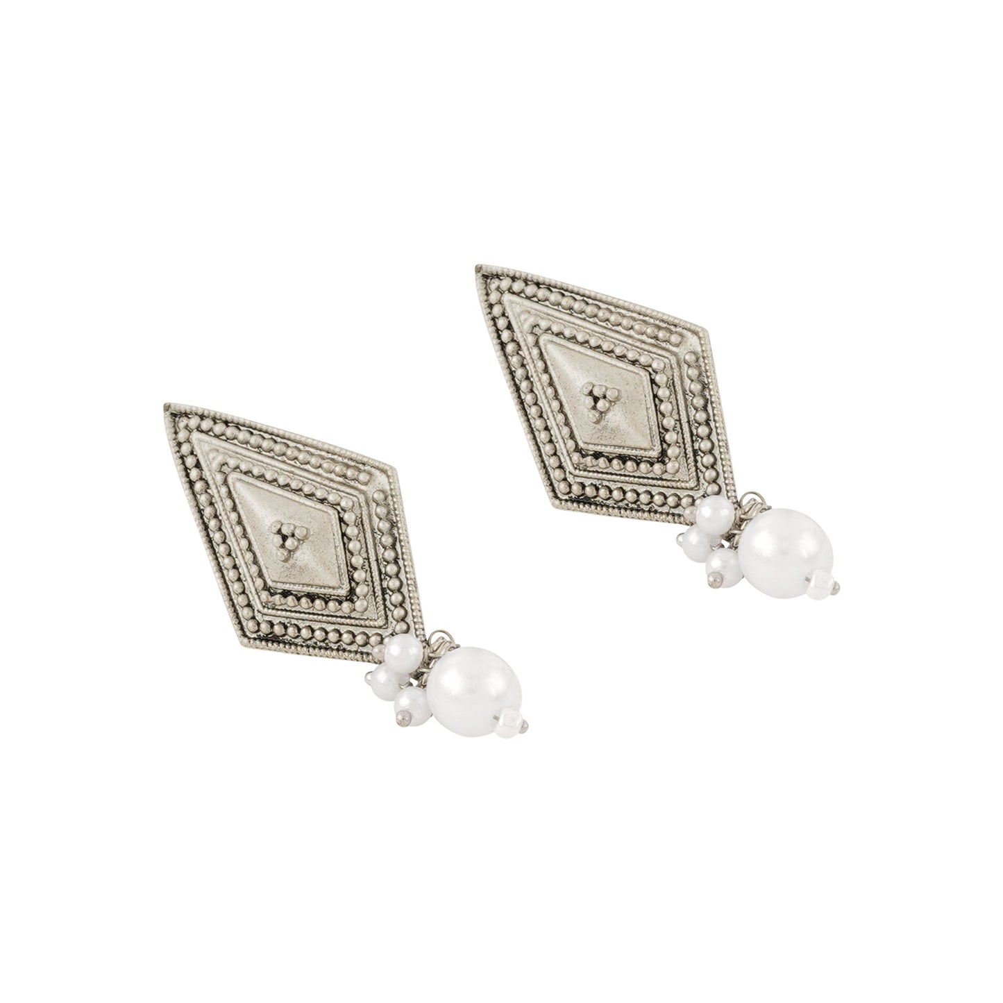 Teejh Sanghamitta Silver Oxidised White Necklace Set